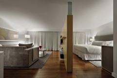 James Hotel